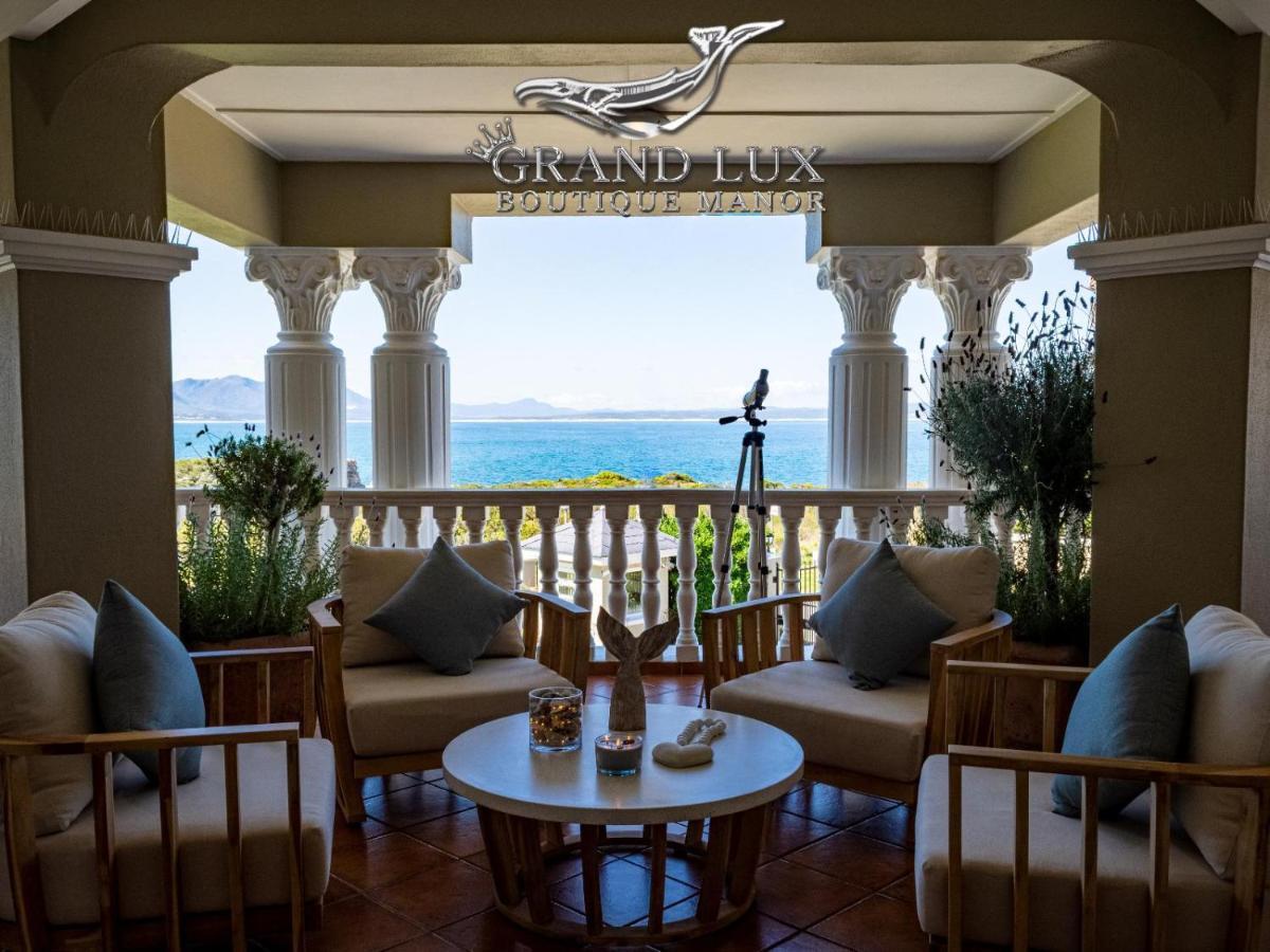 Grand Lux Boutique Manor Hotel เฮอร์มานุส ภายนอก รูปภาพ