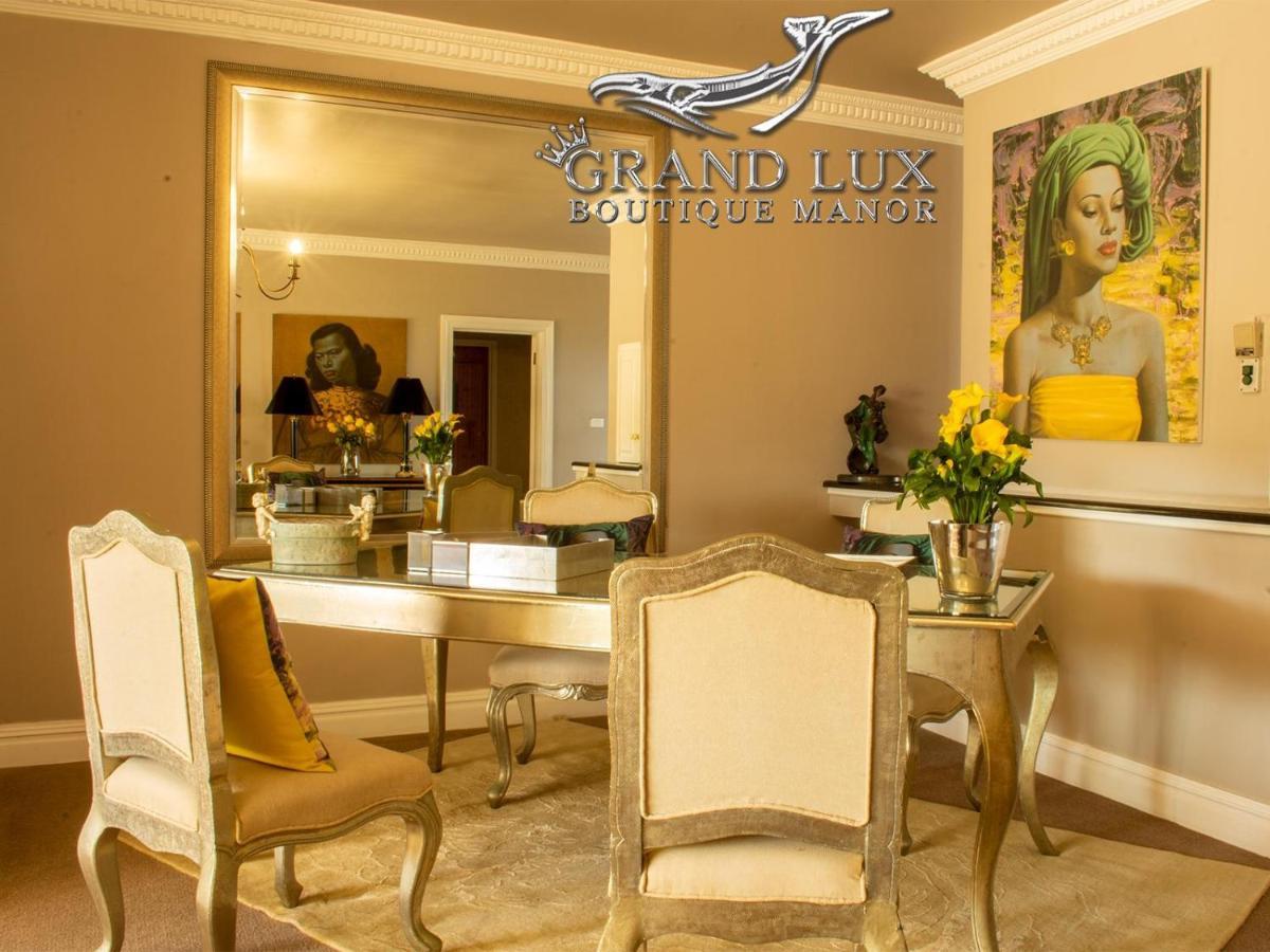 Grand Lux Boutique Manor Hotel เฮอร์มานุส ภายนอก รูปภาพ
