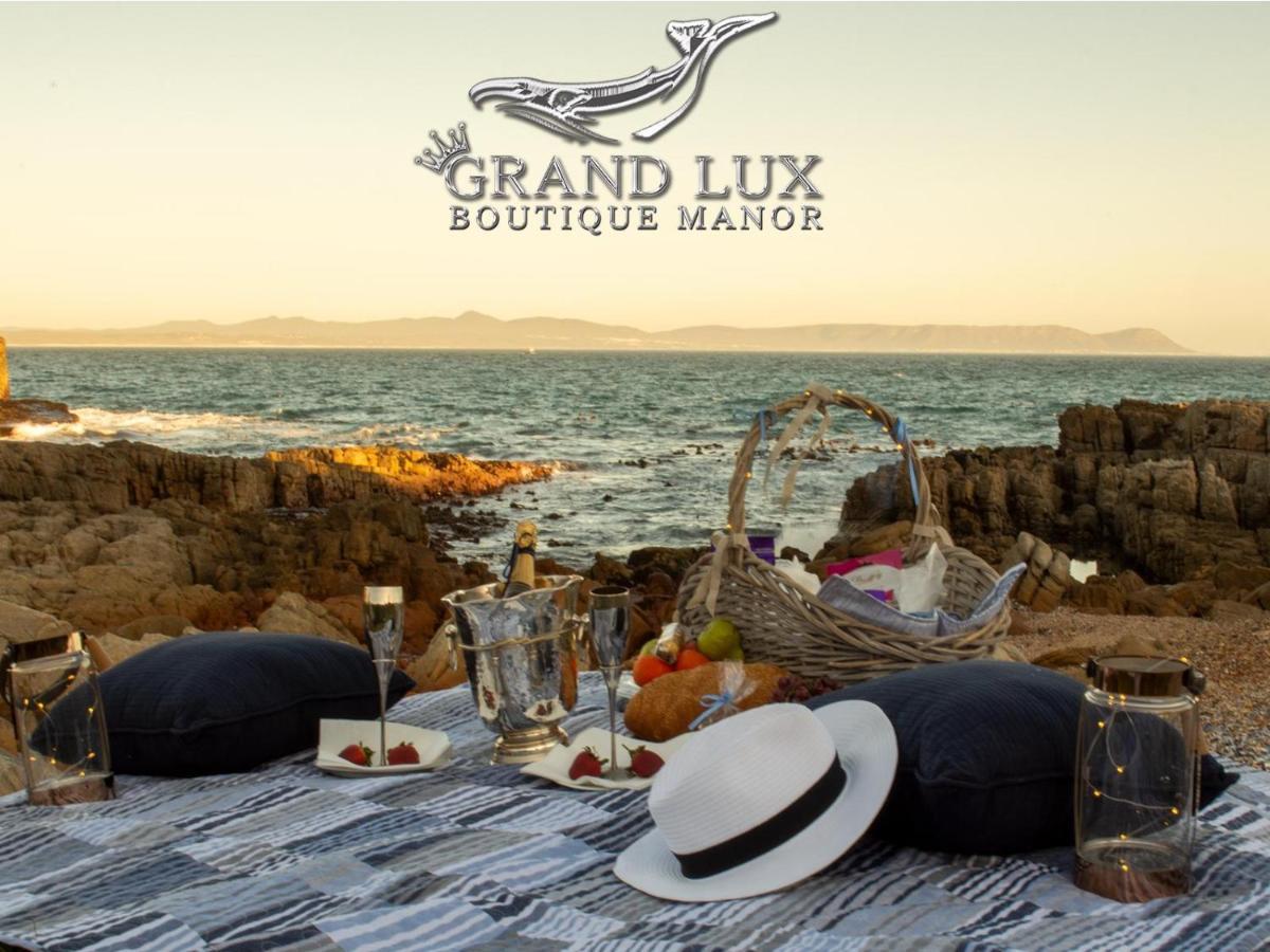 Grand Lux Boutique Manor Hotel เฮอร์มานุส ภายนอก รูปภาพ
