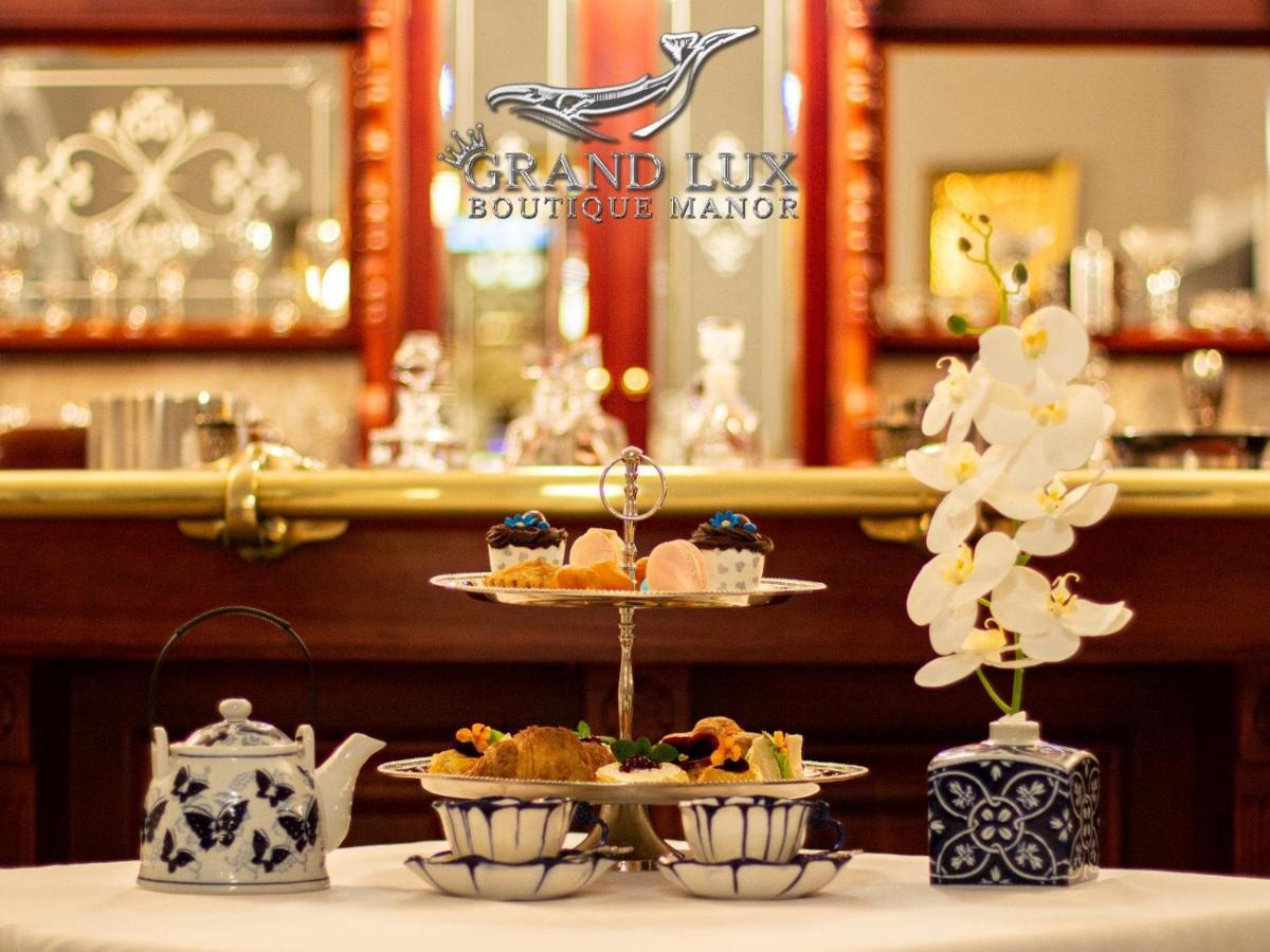 Grand Lux Boutique Manor Hotel เฮอร์มานุส ภายนอก รูปภาพ