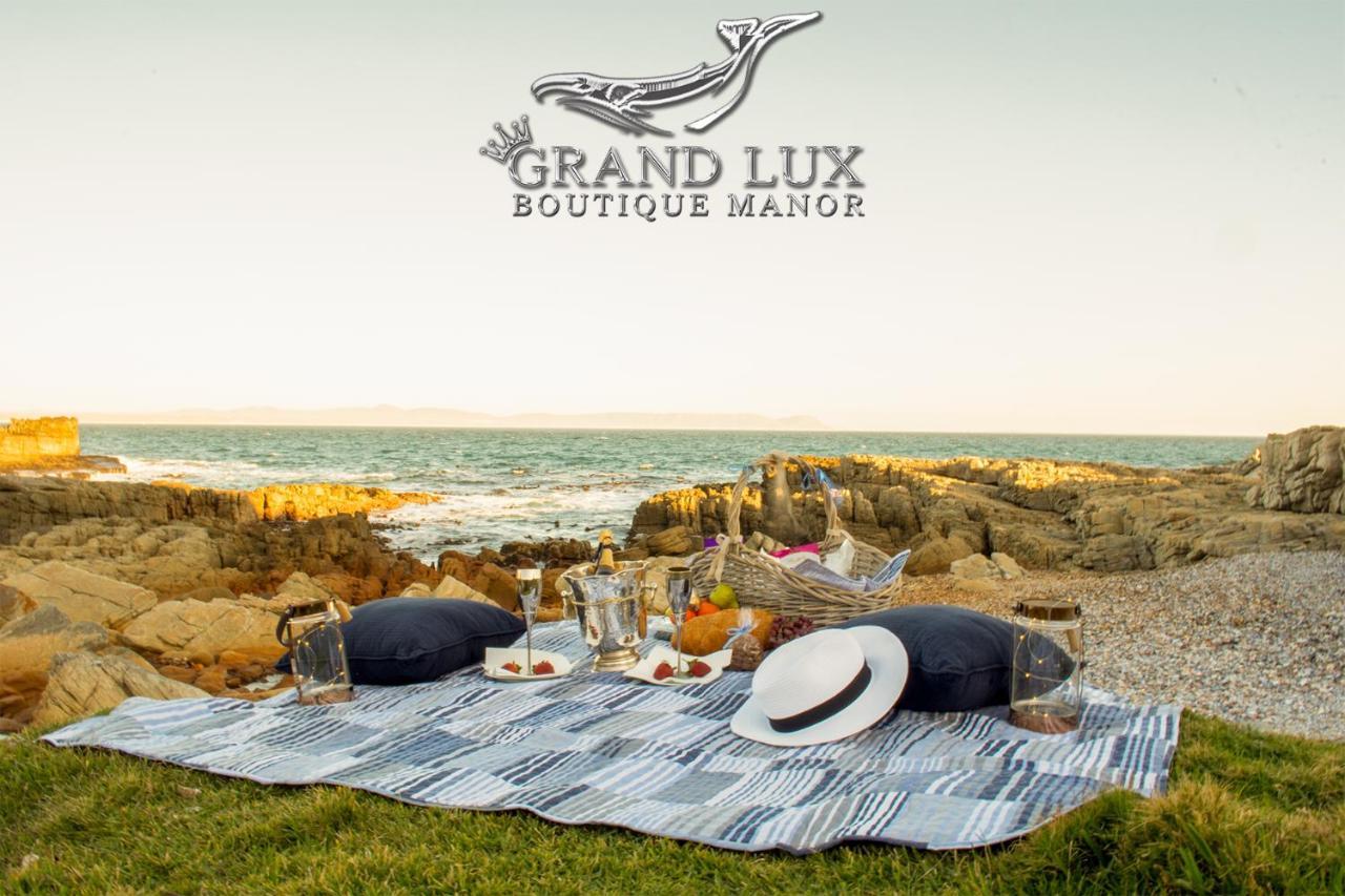 Grand Lux Boutique Manor Hotel เฮอร์มานุส ภายนอก รูปภาพ