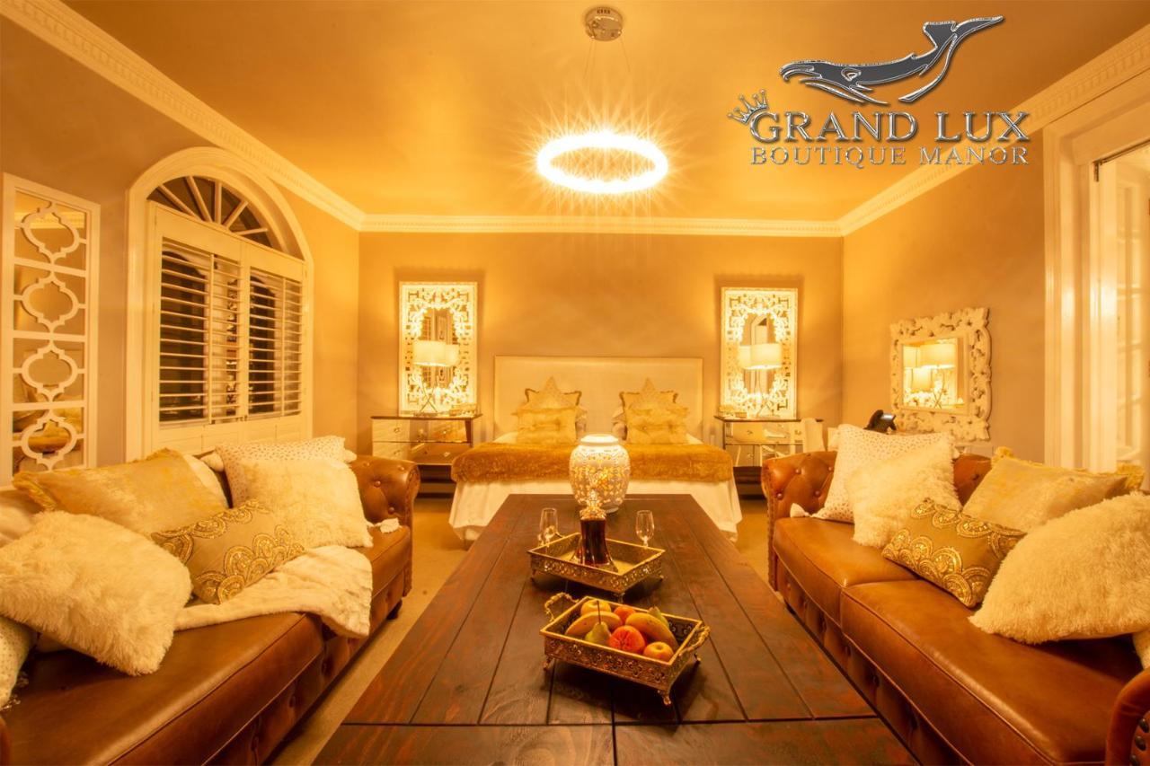 Grand Lux Boutique Manor Hotel เฮอร์มานุส ภายนอก รูปภาพ