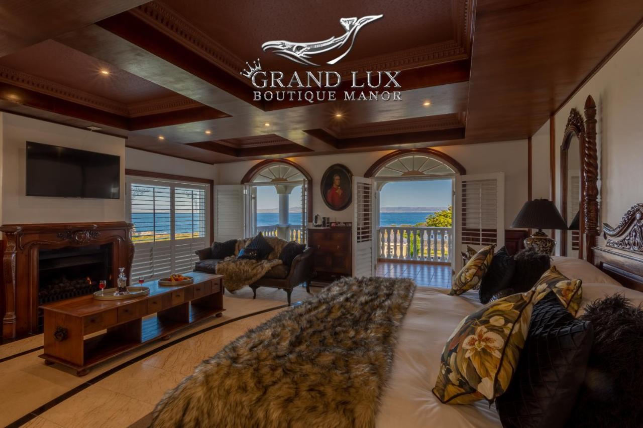 Grand Lux Boutique Manor Hotel เฮอร์มานุส ภายนอก รูปภาพ
